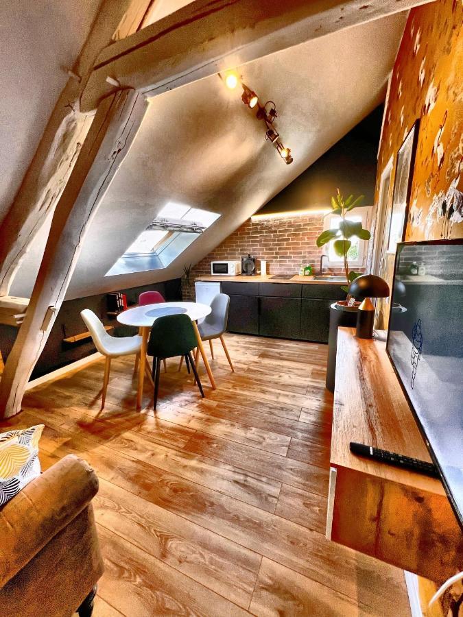 Appartement T2 Quartier Calme / Parking Gratuit Saint-Julien-les-Villas Exterior photo